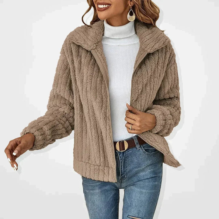 Willa | Plush Quilted Zip-Up Jacket for Women in Khaki